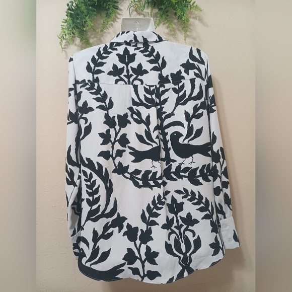 H&M Black and White 3/4 Sleeve Button Down Shirt - Picture 6 of 9